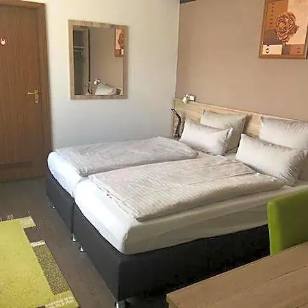 Am Brünnchen 3*