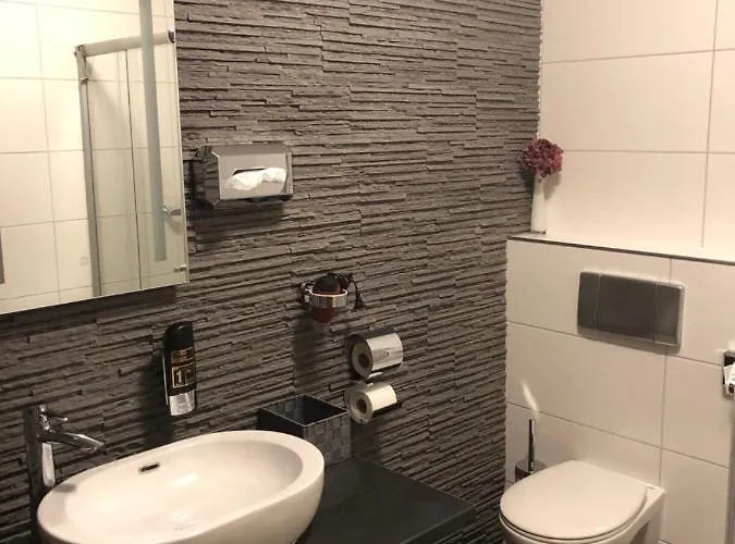 Am Bruennchen מלון Oberbaar