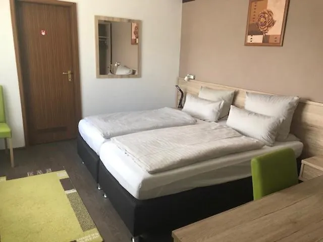 Am Bruennchen Oberbaar