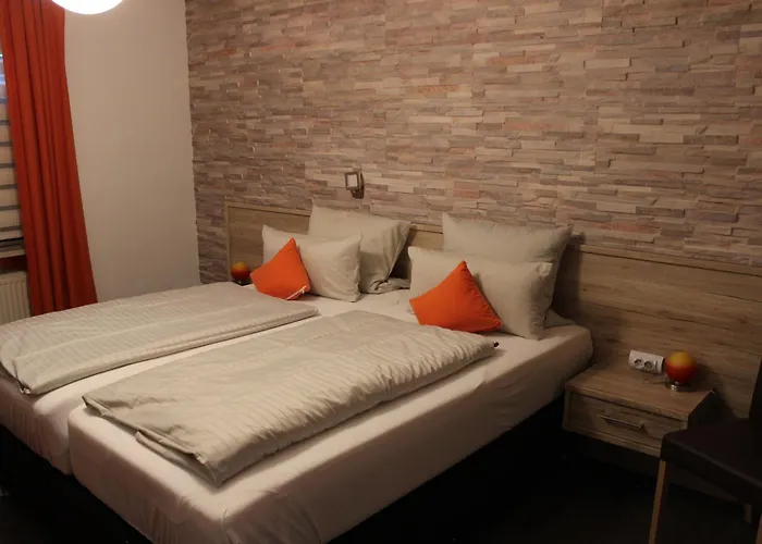 מלון Am Bruennchen 3*