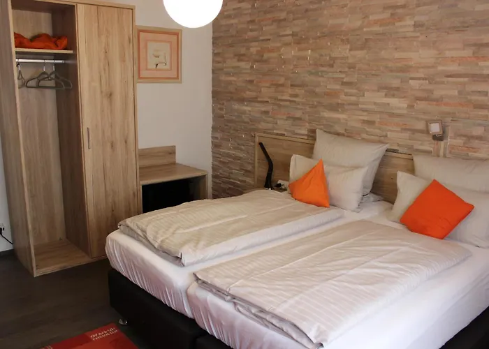 Am Bruennchen מלון